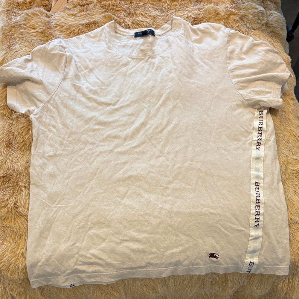 Burberry Cream women’s t-Shirt